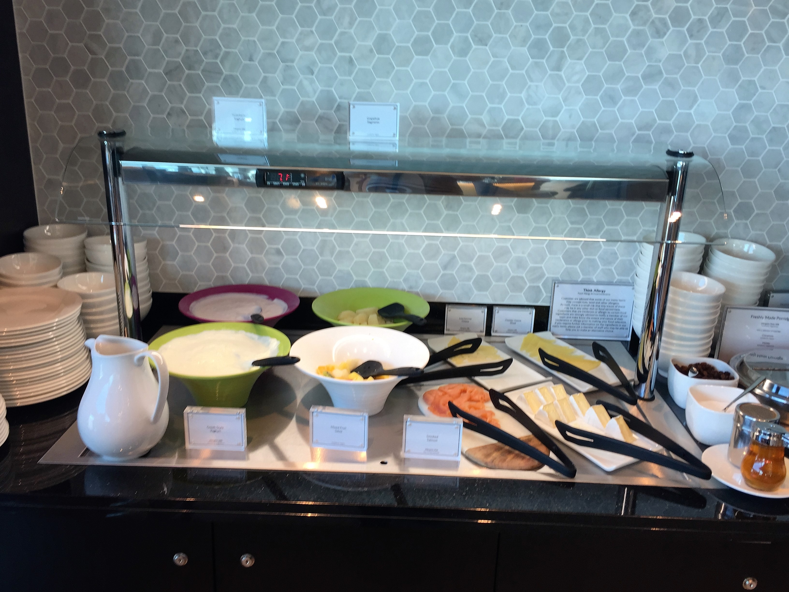 BA Gatwick South First lounge review