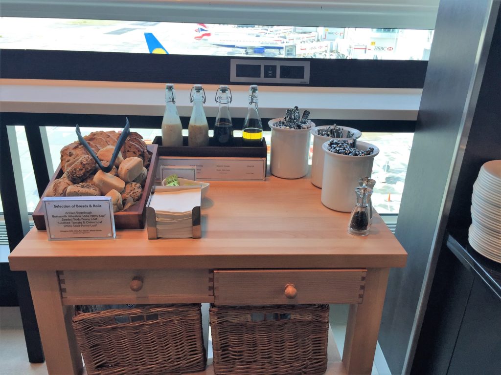 BA Gatwick South First lounge review