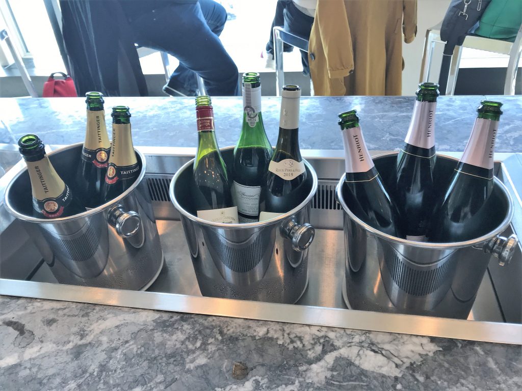 BA First lounge Gatwick review champagne
