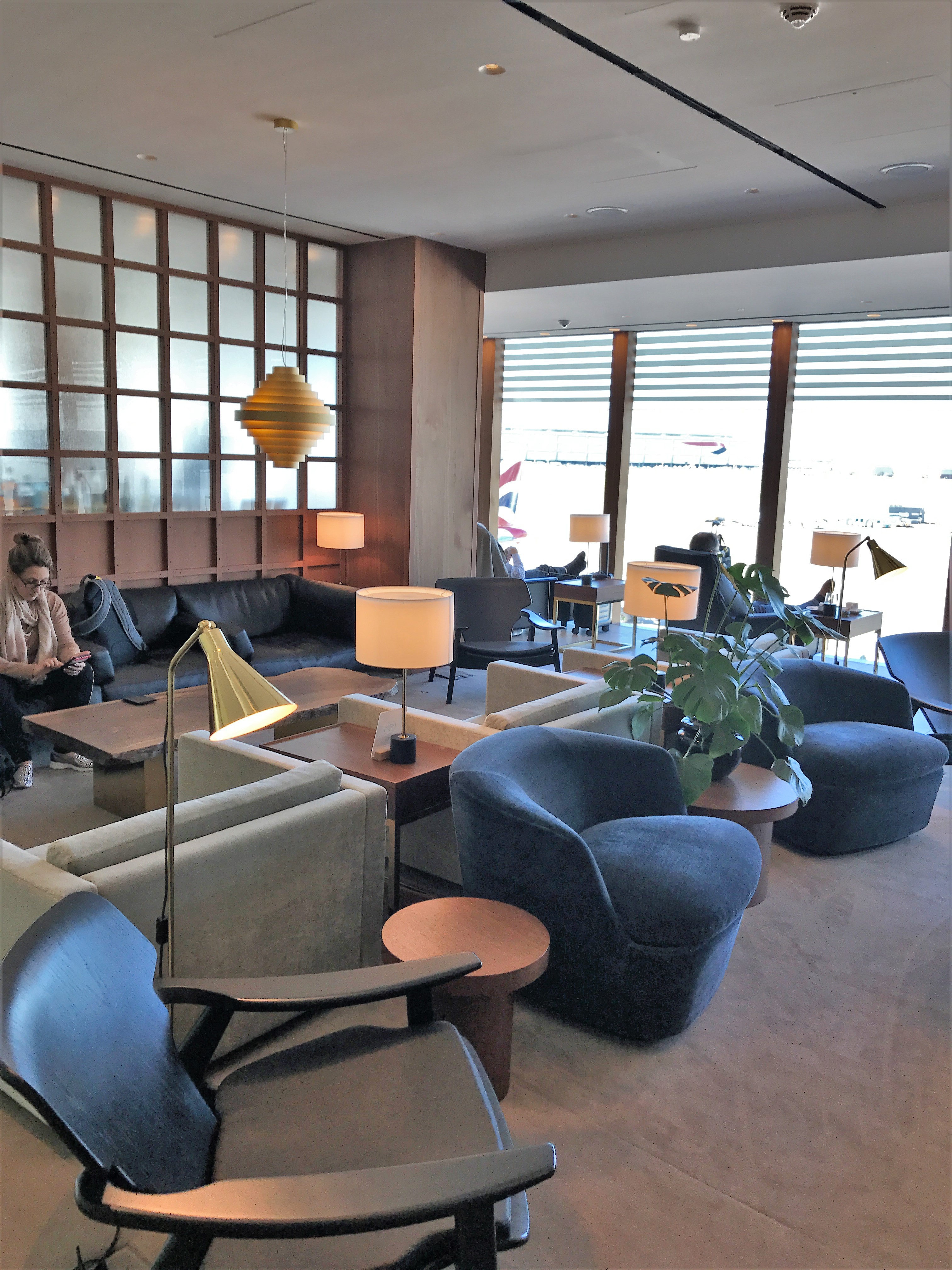 Cathay Pacific First Class lounge heathrow review