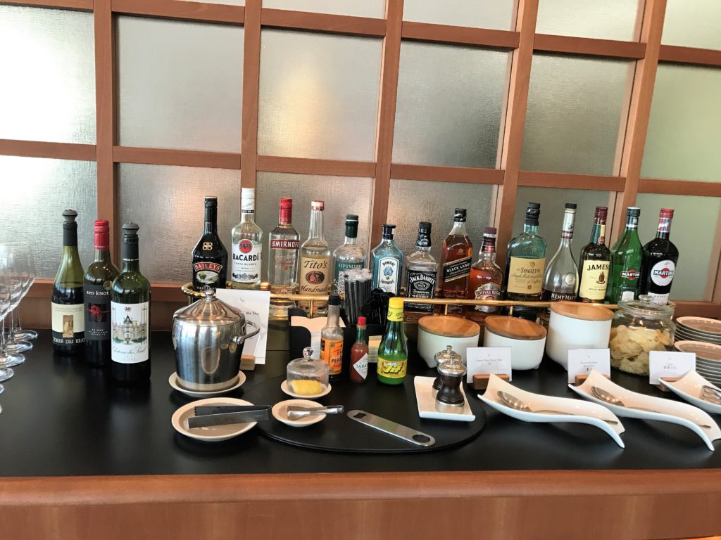 Cathay Pacific First Class lounge heathrow review