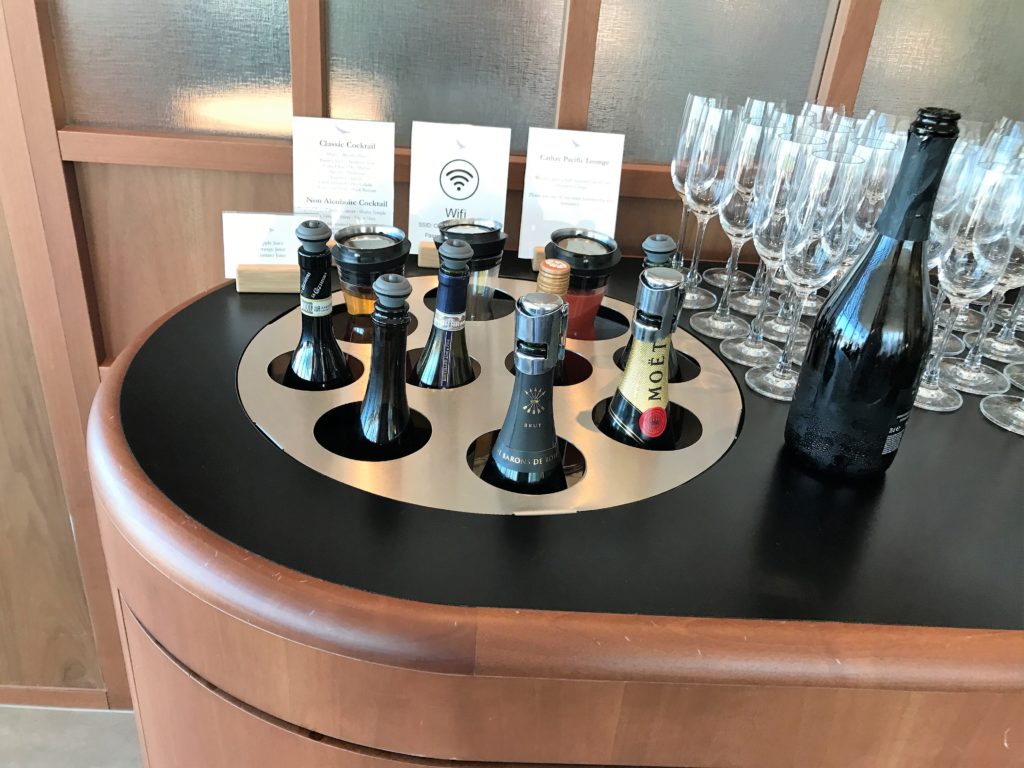 Cathay Pacific First Class lounge heathrow review