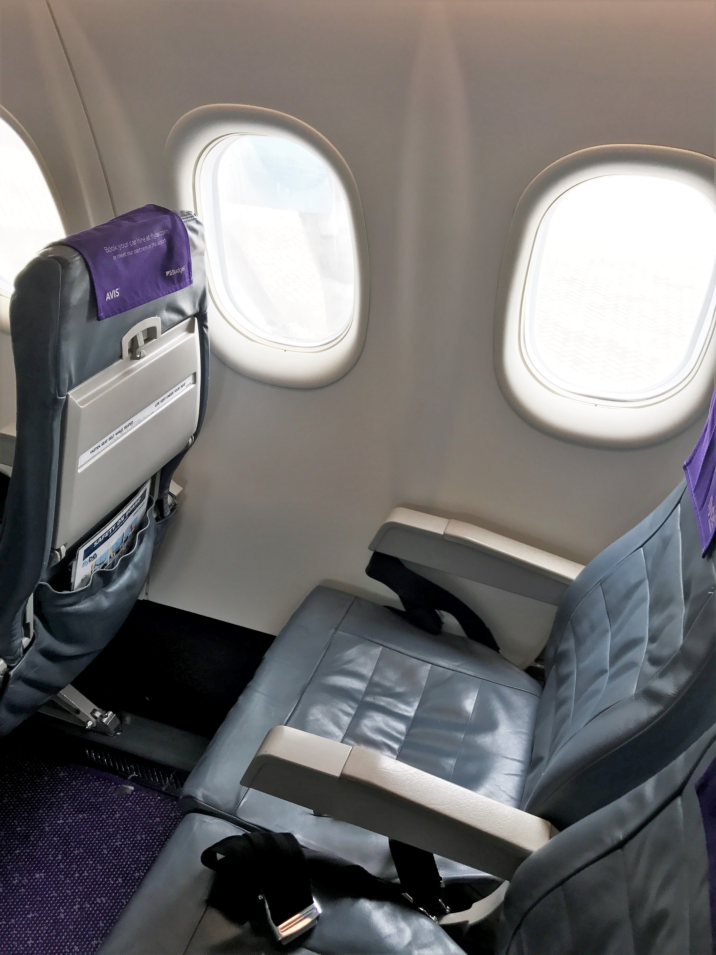 Flybe overhead on sale locker size