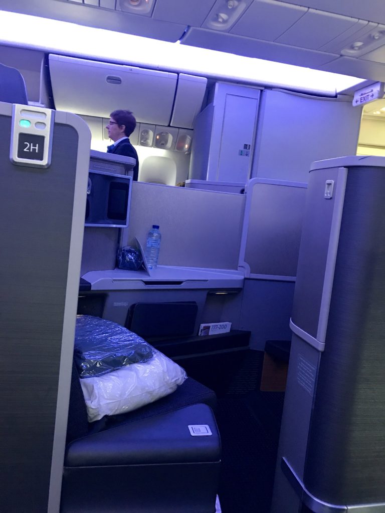 AA B777-200 business class review