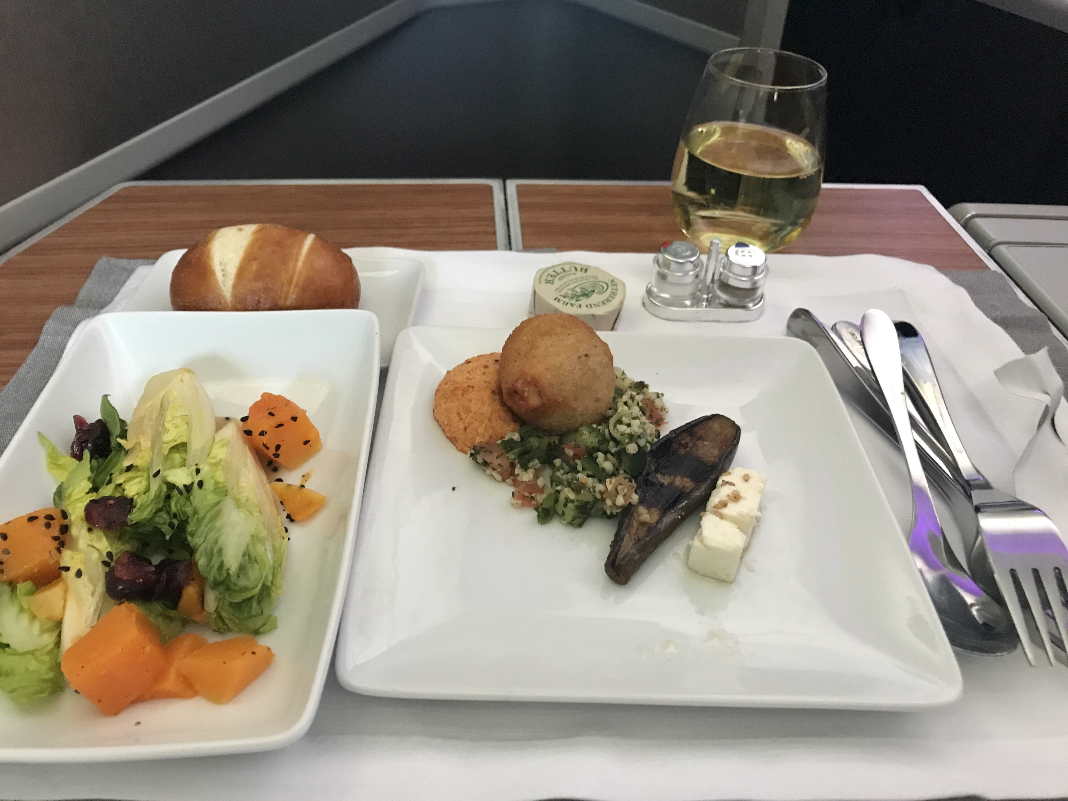 AA B777-200 businesss class review