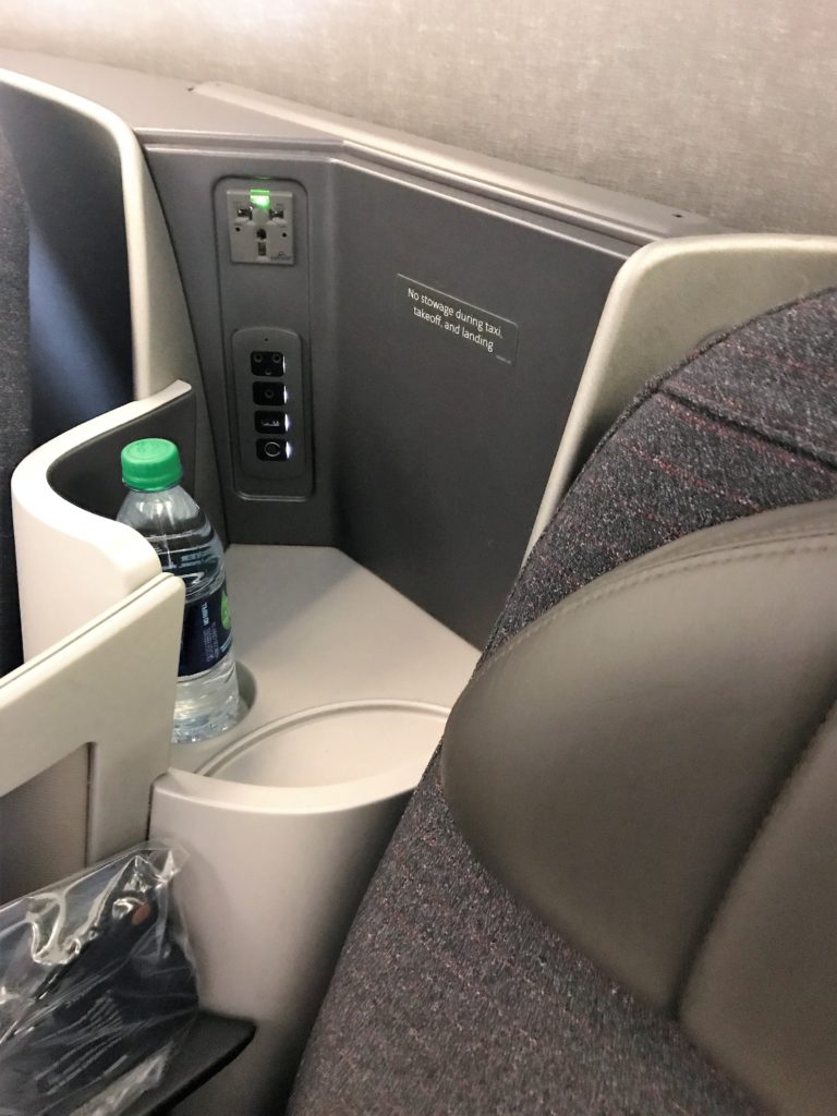 AA A321 transcon business class review