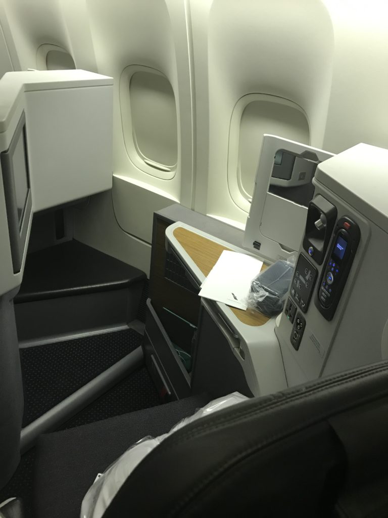 American Airlines B777-300ER review