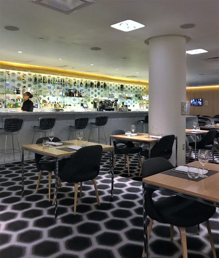 Qantas First class lounge los angeles review.