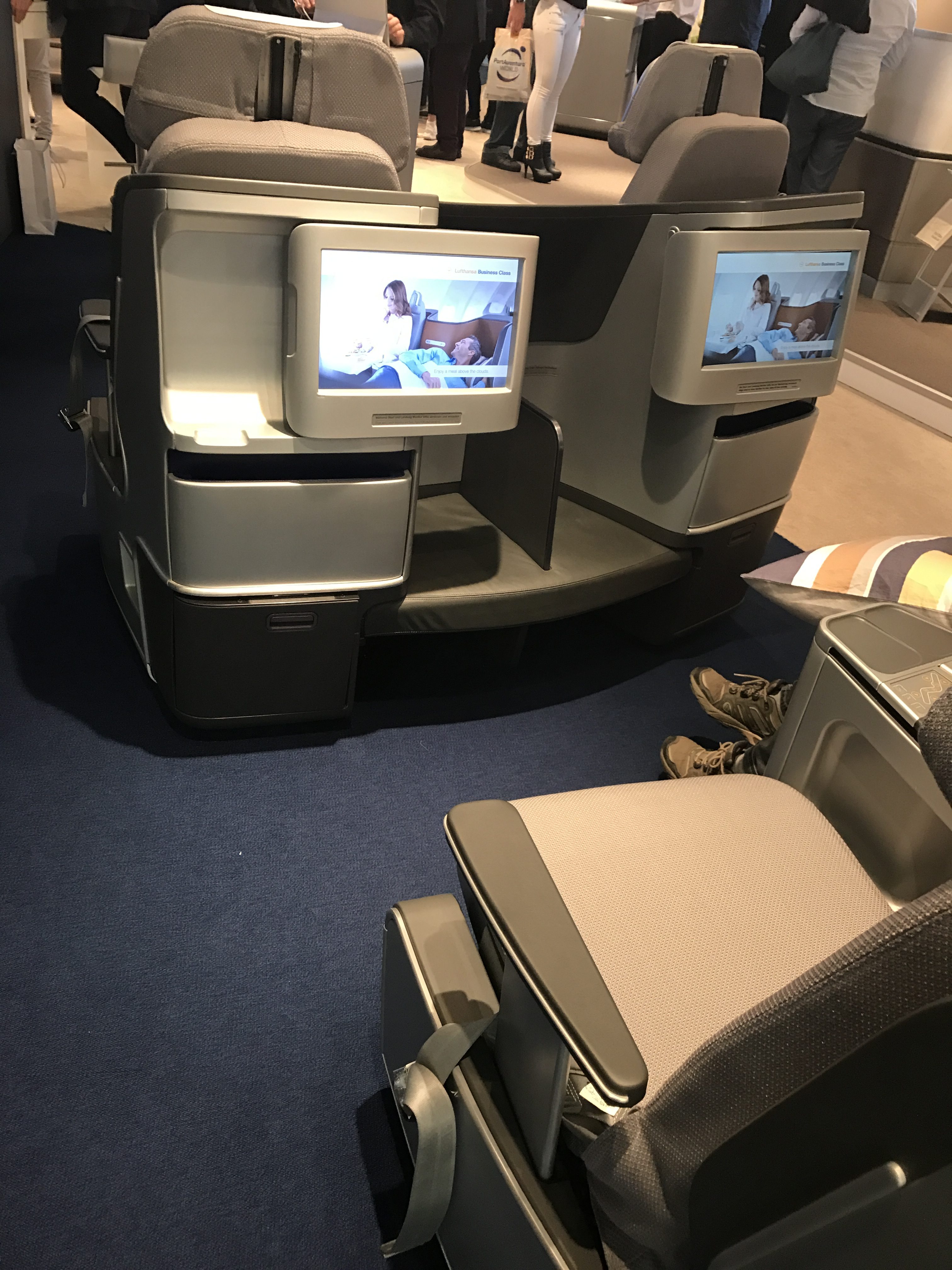 new Lufthansa business class seat