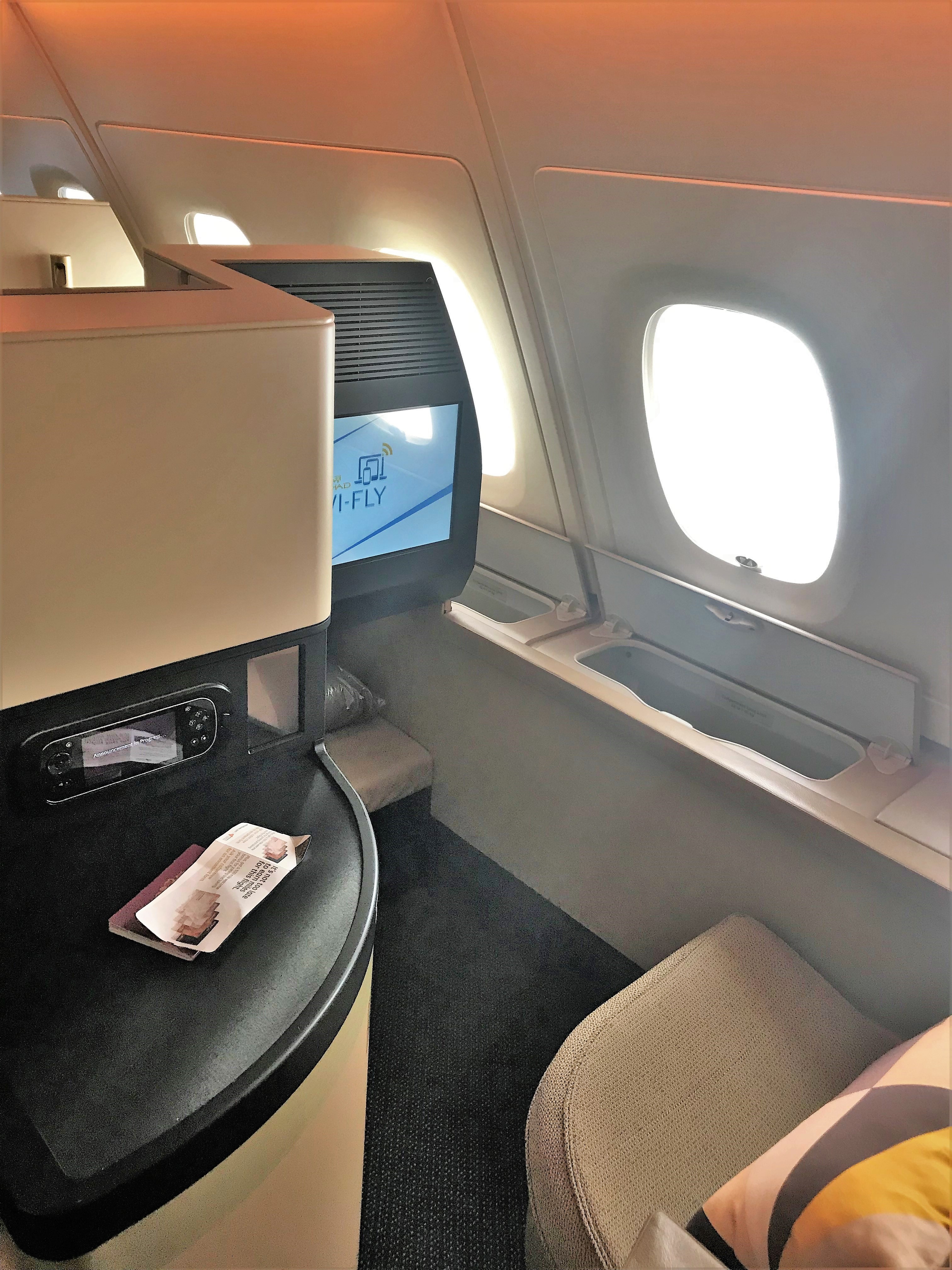 Etihad A380 Business class studio review Heathrow to Abu Dhabi