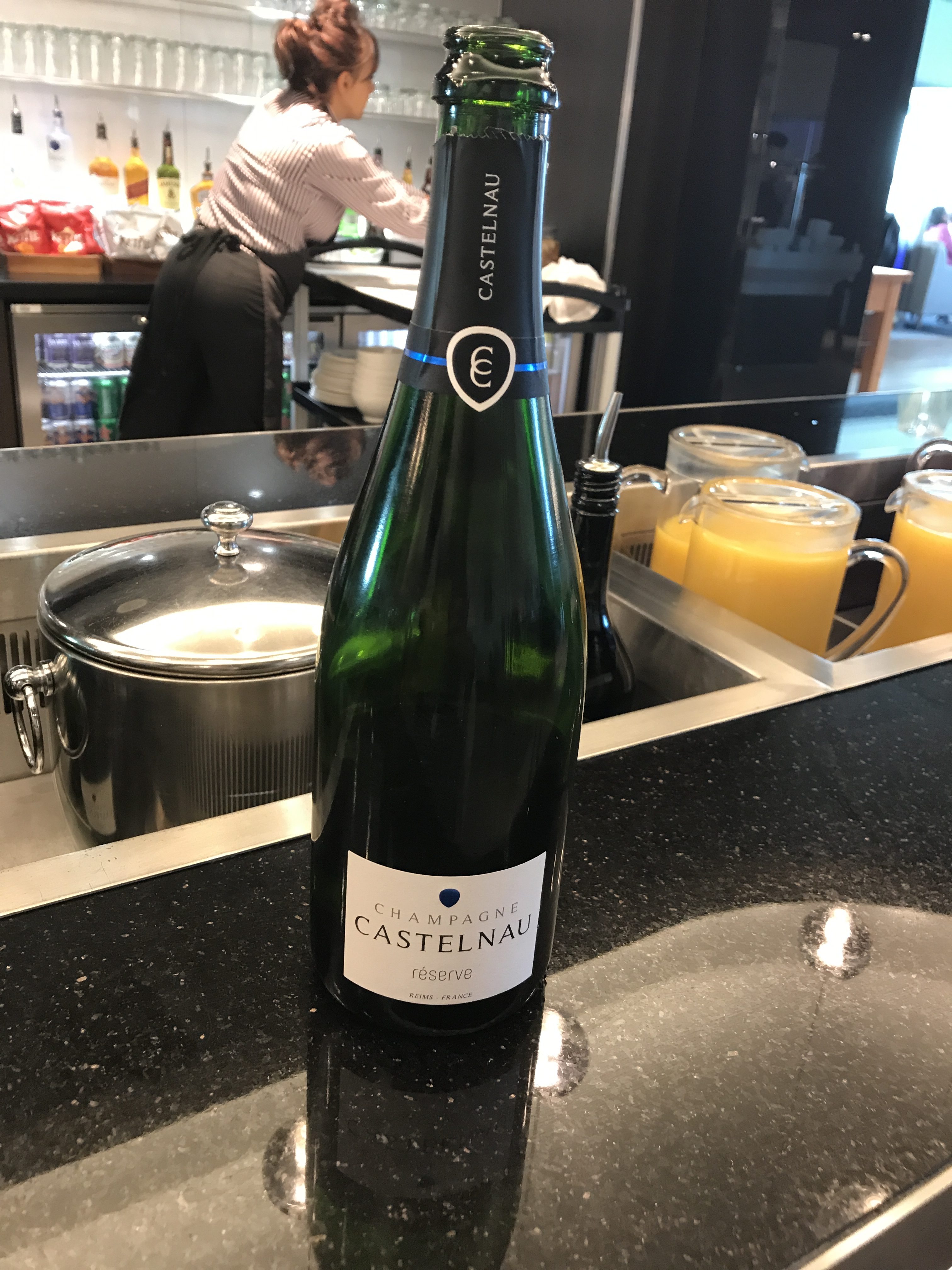 BA lounge Gatwick south champagne