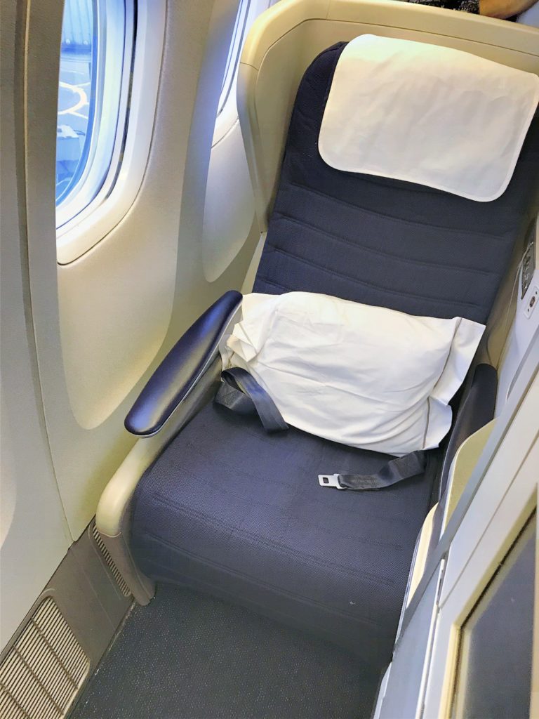 British airways B777-200 club world review gatwick