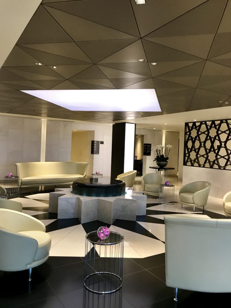 Qatar London Heathrow T4 Premium lounge business first class review