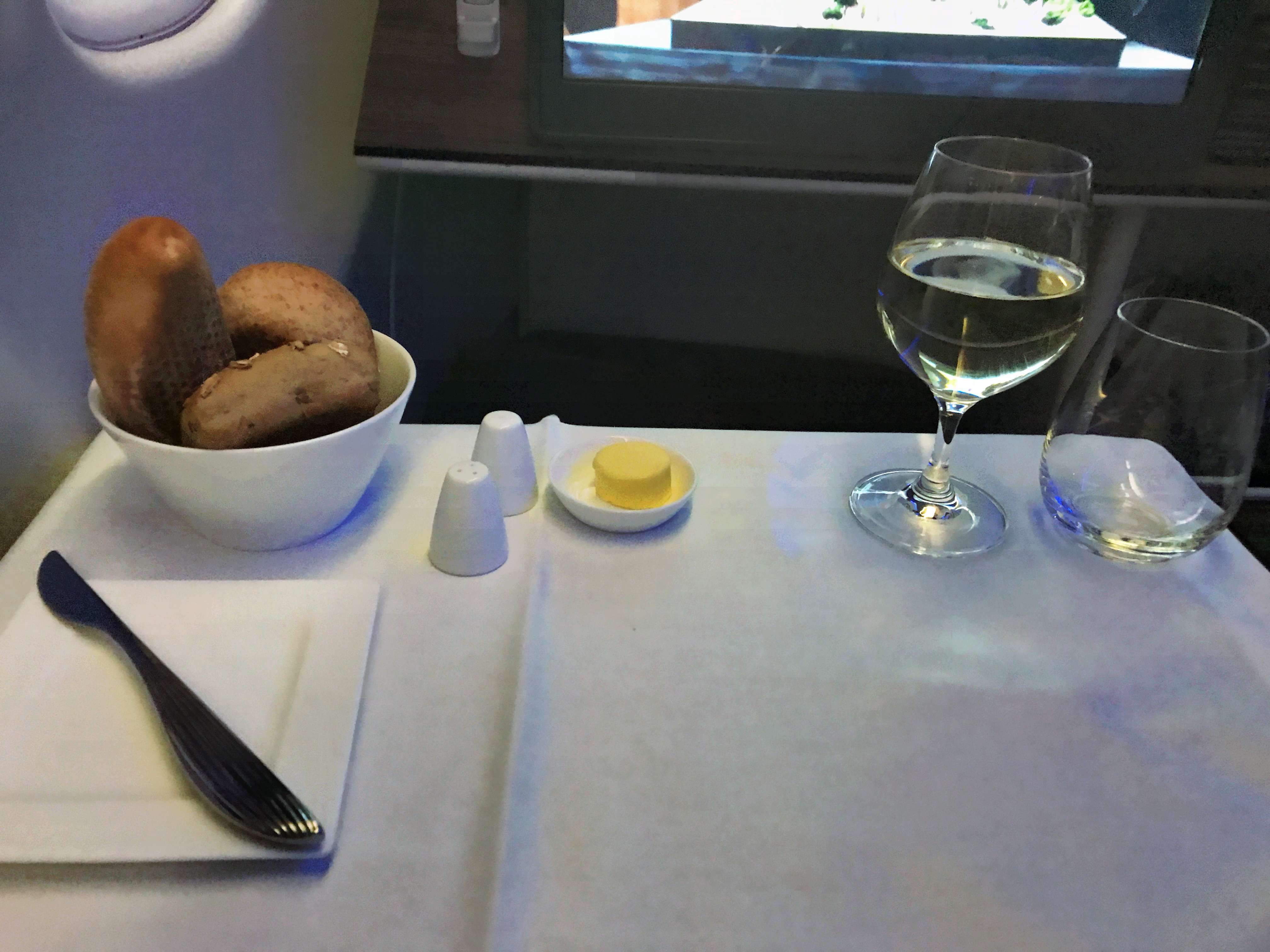 Qatar Airways A330 business class review