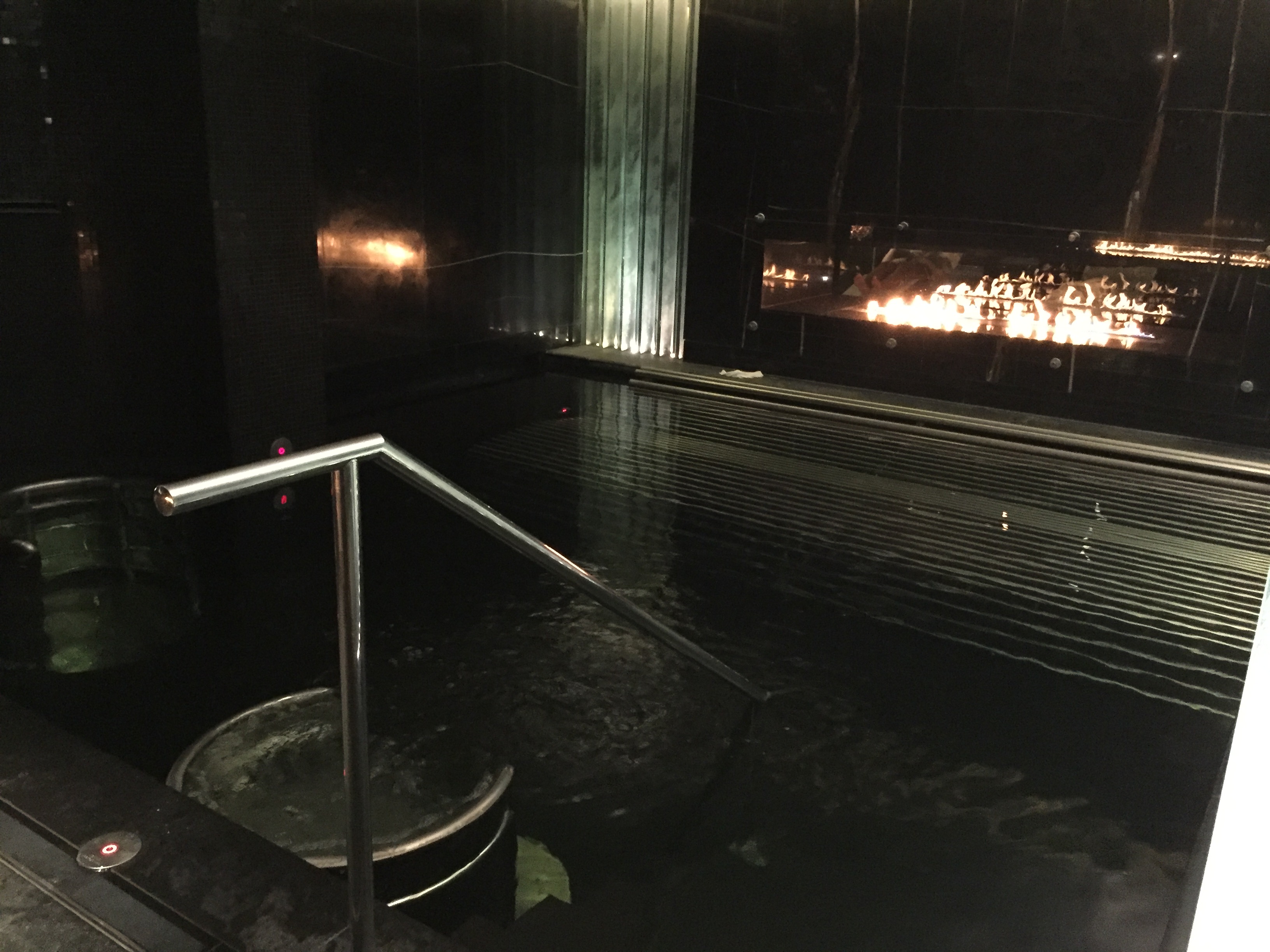 Corinthia Hotel London review Thermal floor hydrotherapy pool