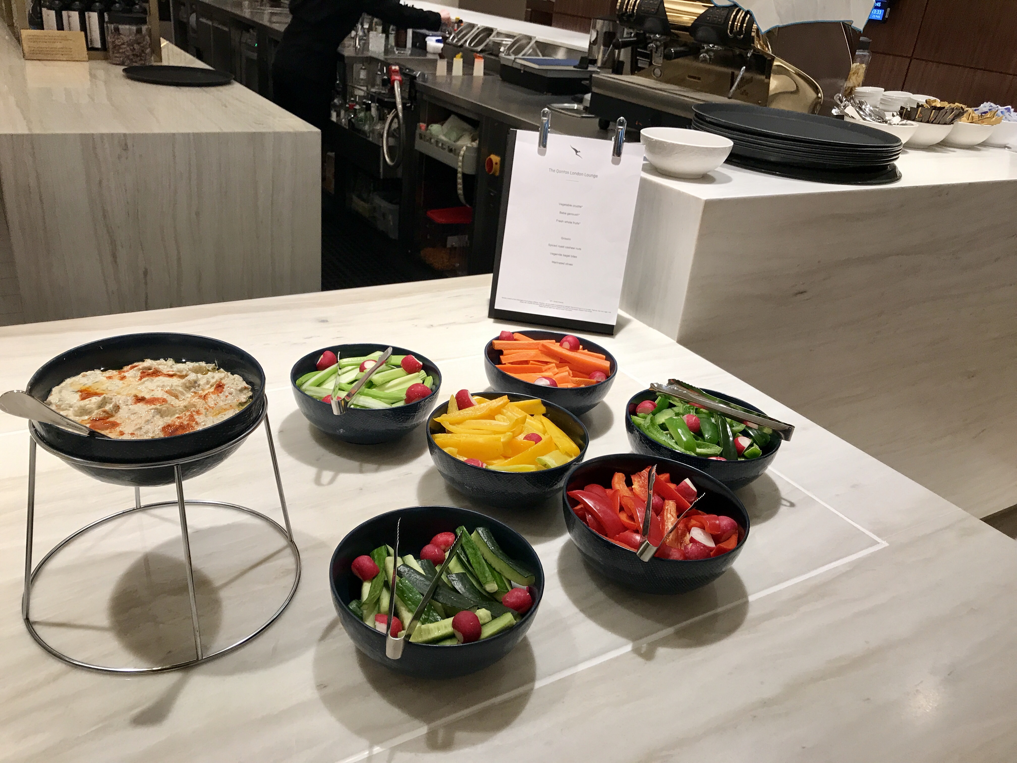 Qantas business & first class new heathrow lounge review T3