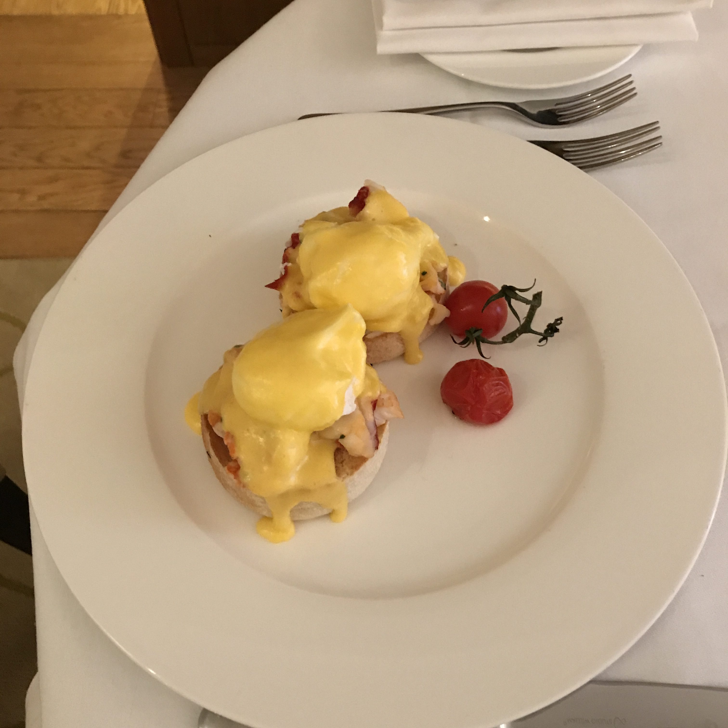 Corinthia Hotel London review room service