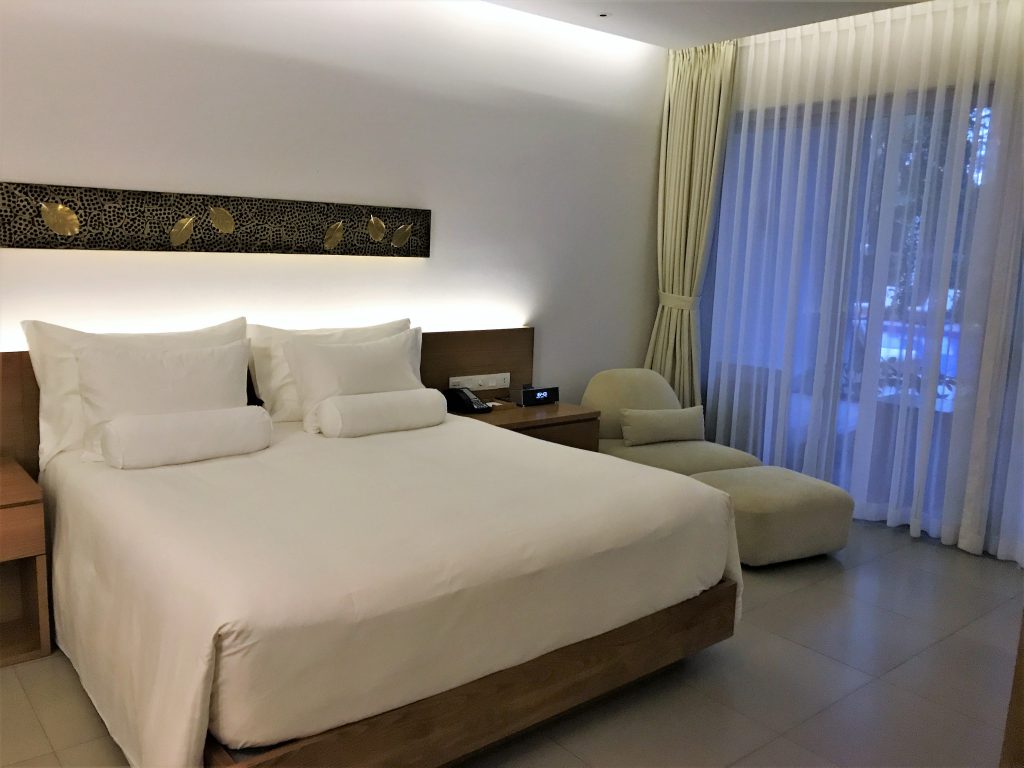 Naman Retreat DaNang review Babylon room