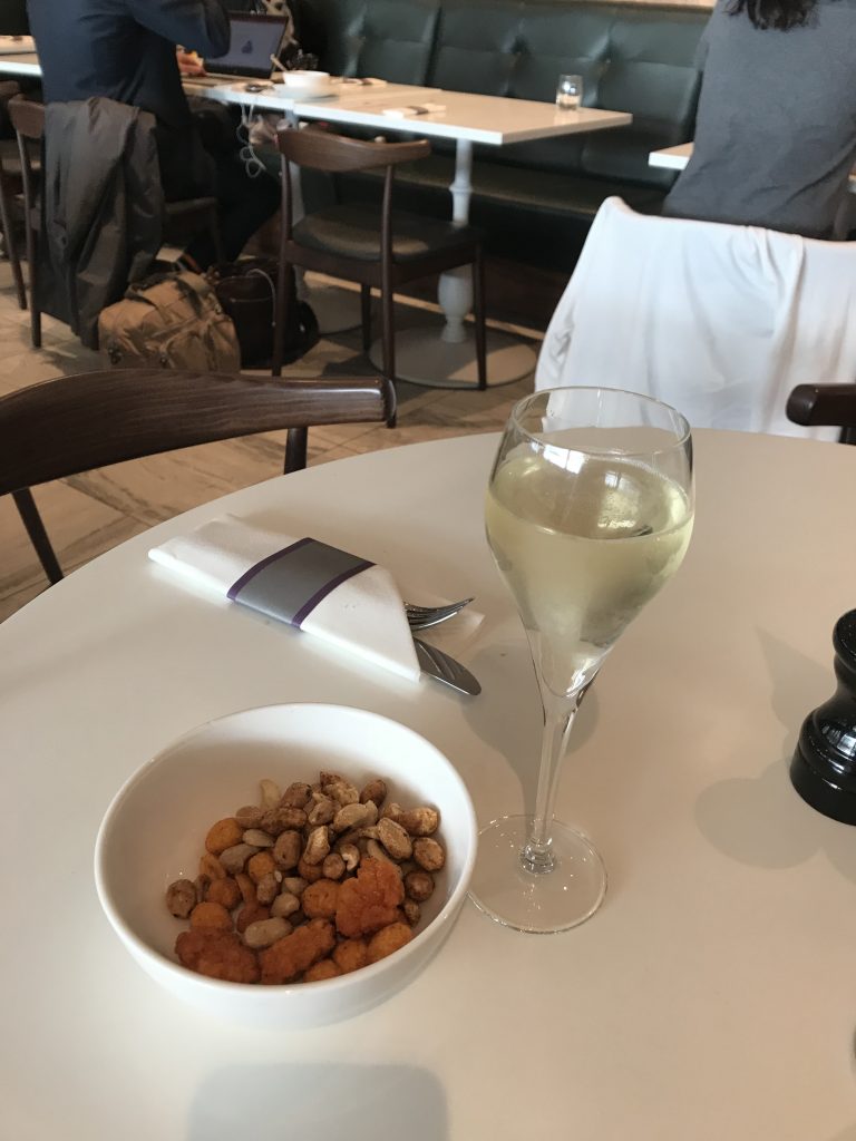 No 1 lounge Gatwick South review prosecco