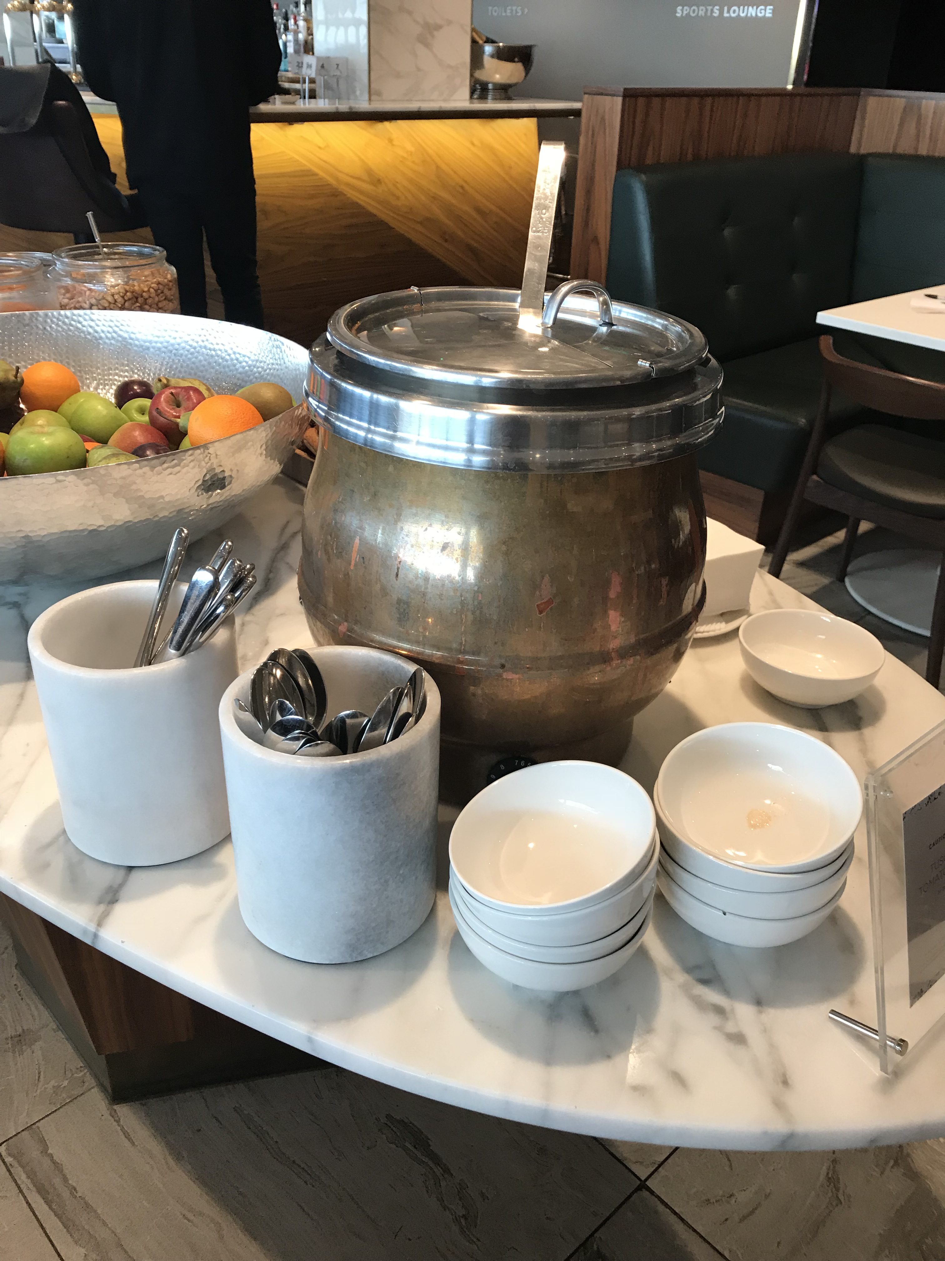 No 1 lounge Gatwick South review soup