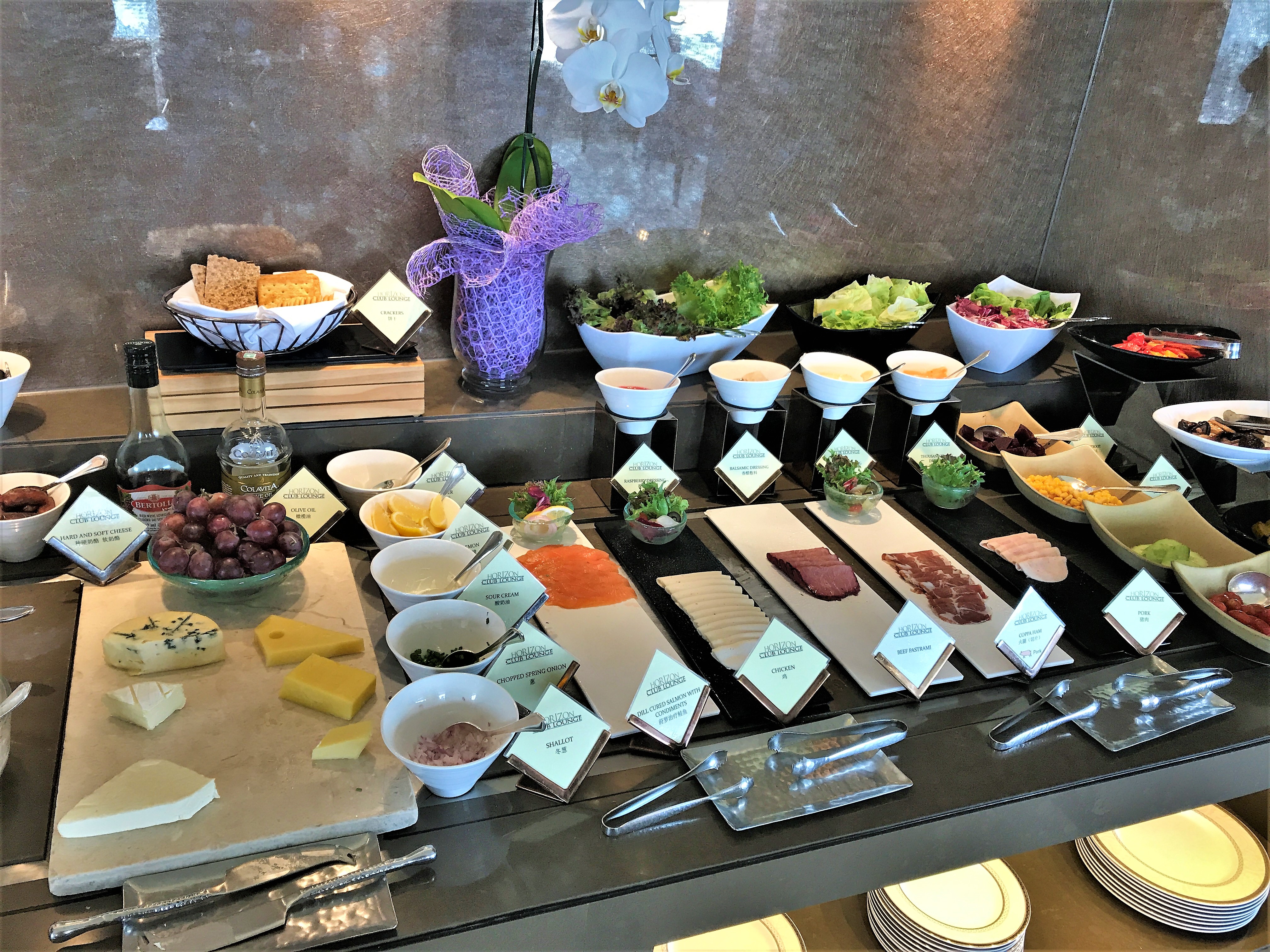 Shangri-La Hotel Bangkok review breakfast