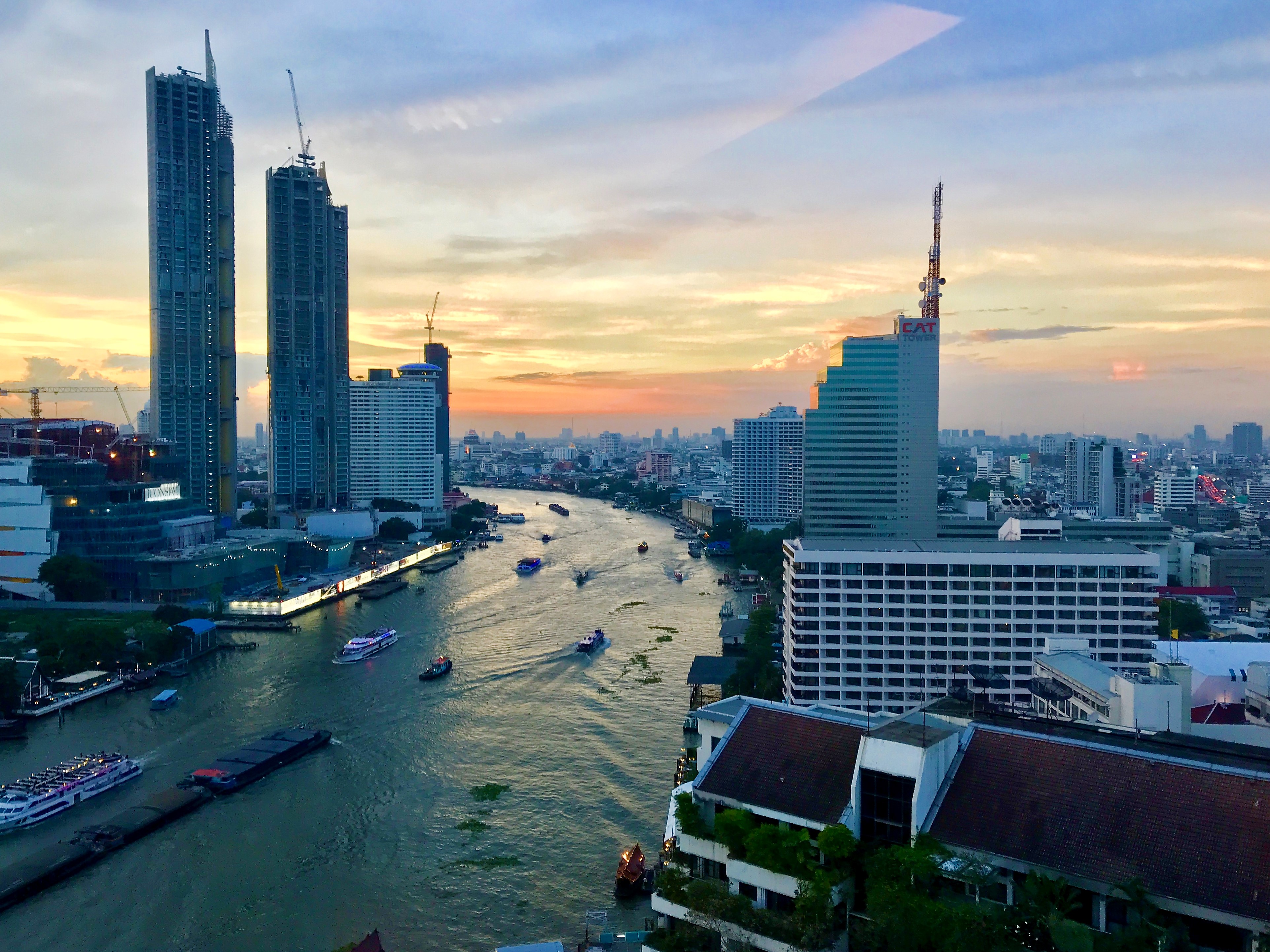 Shangri-La Hotel Bangkok review view from lounge at sunset