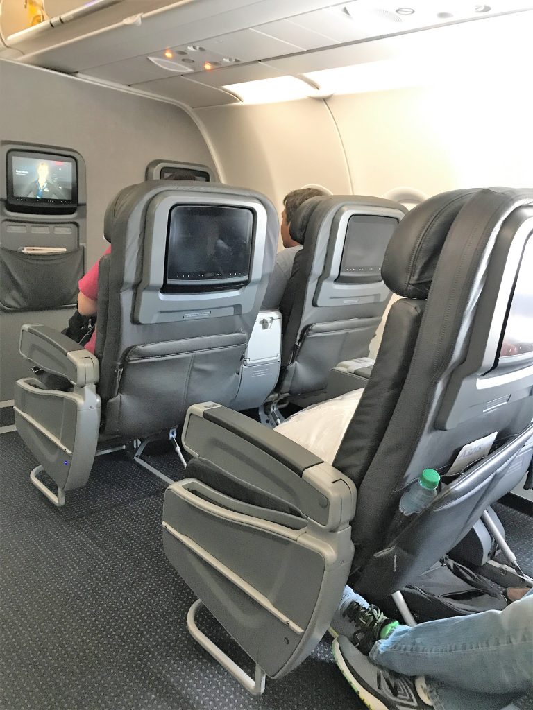 American Airlines First to Los Angeles-Honolulu domestic review & LAX Flagship First lounge