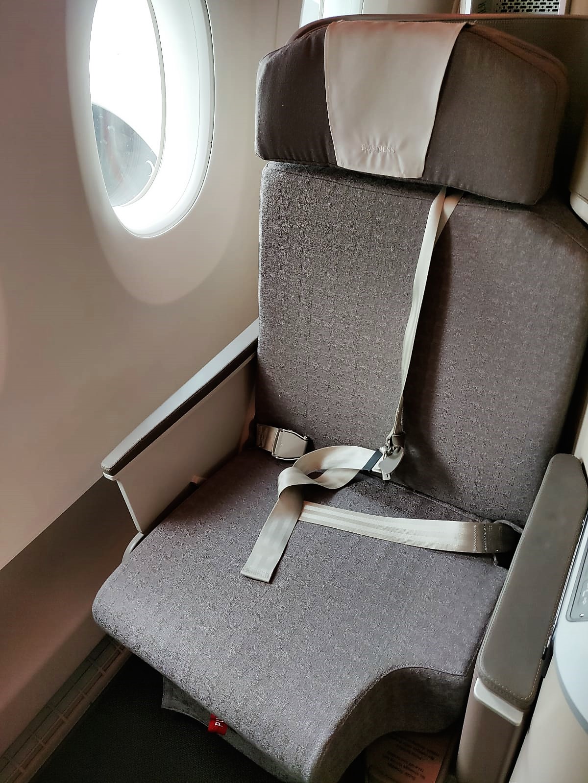 Iberia A350-900 business class review seat