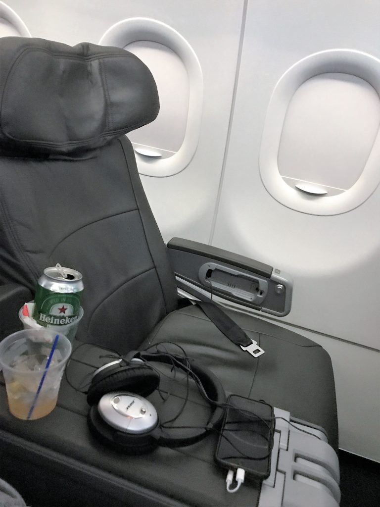 American Airlines First to Los Angeles-Honolulu domestic review