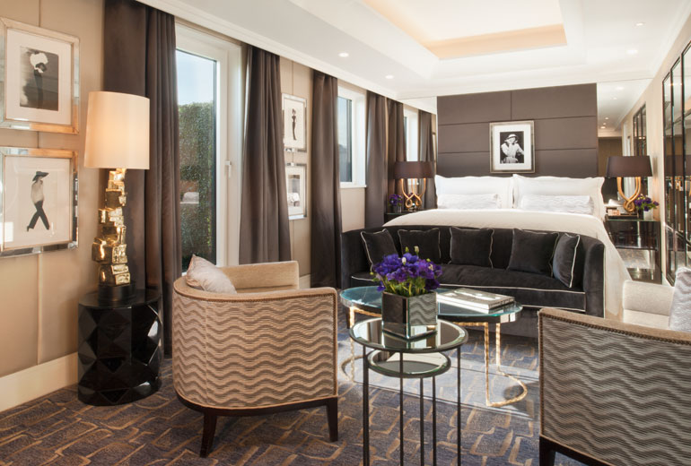 Book Stays For Nearly 50% Discount in Marriott SPG Merger Wellesley Hotel Room