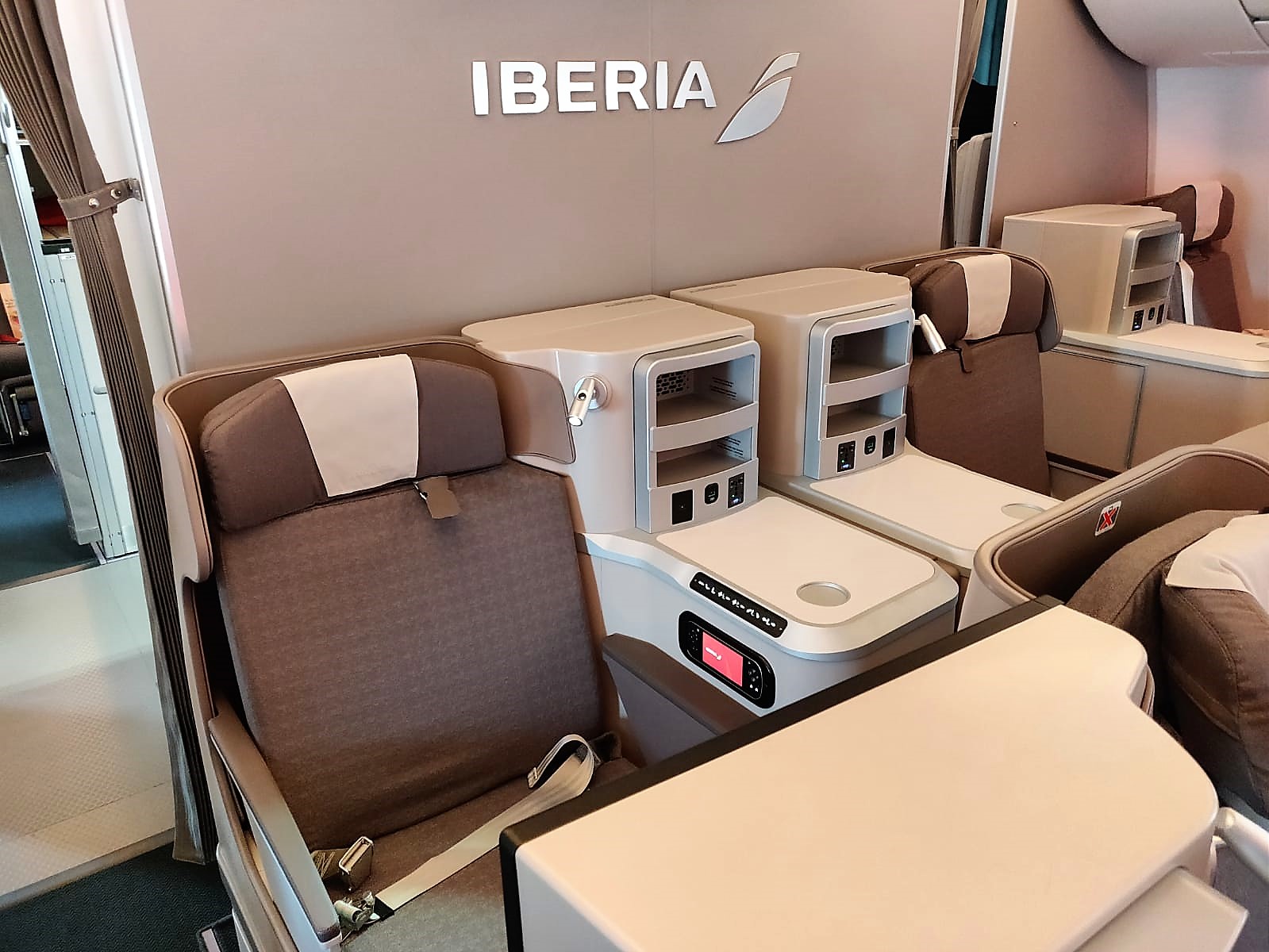 Iberia A350-900 business class review cabin