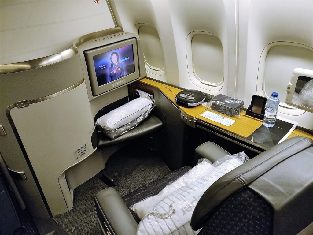 American Airlines International First Class Heathrow to JFK review seat