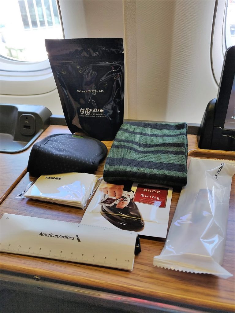 American Airlines International First Class B777-300ER amenity kit