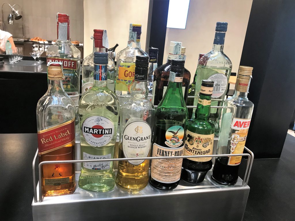 BA Rome lounge review