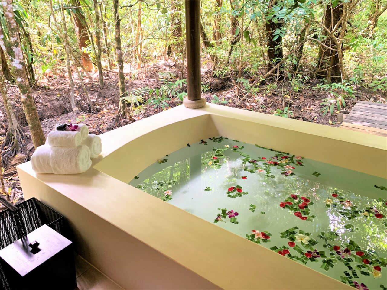 The Datai Langkawi Spa Bathtub 