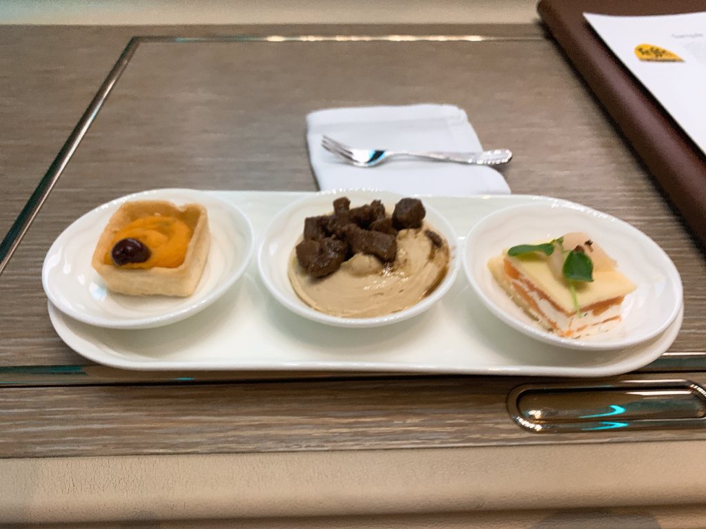 Emirates First class suite B777-300ER food 