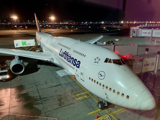 Lufthansa long haul business class 