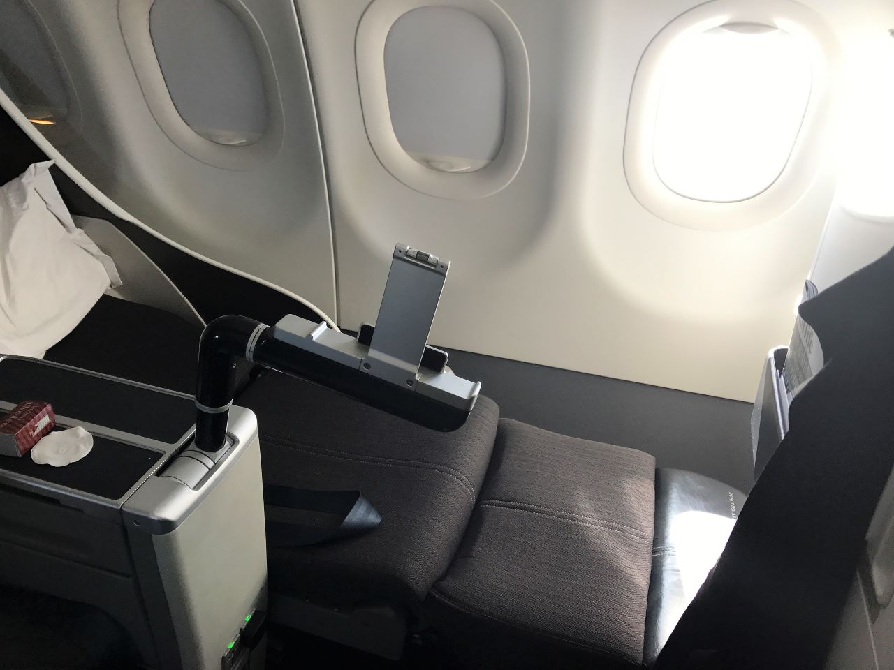 British Airways Club Europe E190 Flat Bed Seat 