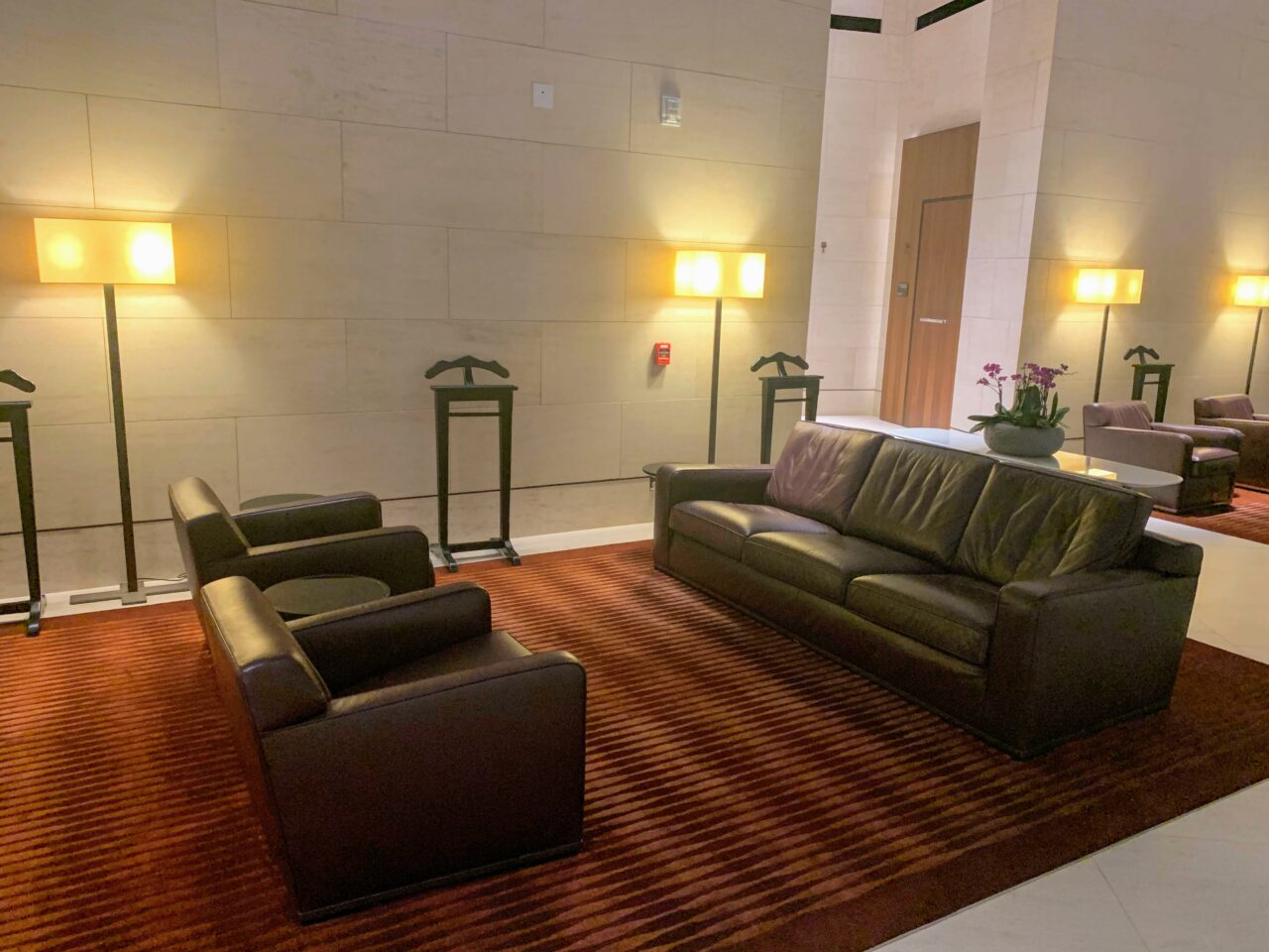 Qatar Airways First Class lounge Seats 
