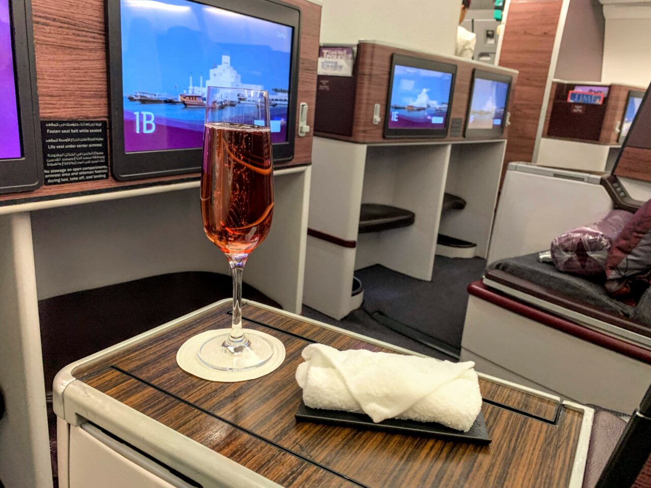 Qatar Airways A330-200 Business Class review 