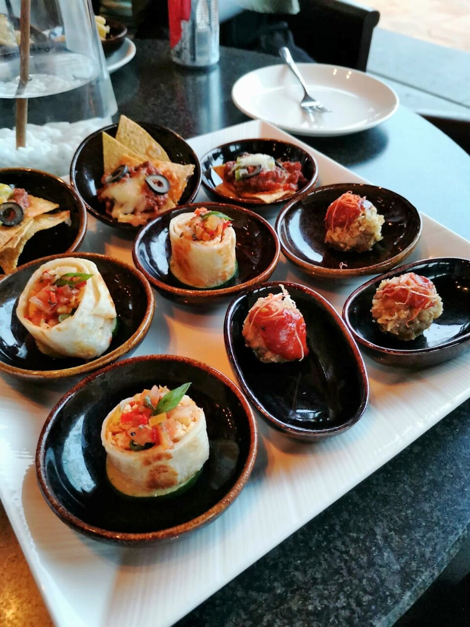 Canapes in Lobby lounge (for four people)