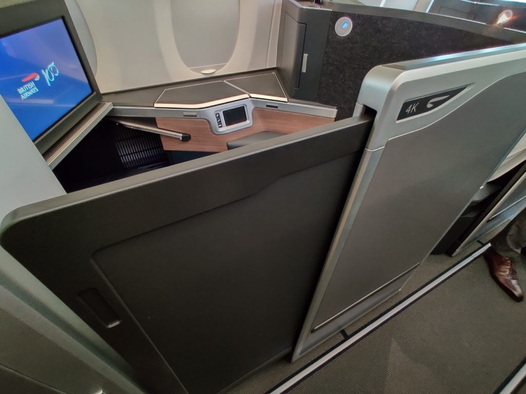 BA A350 door