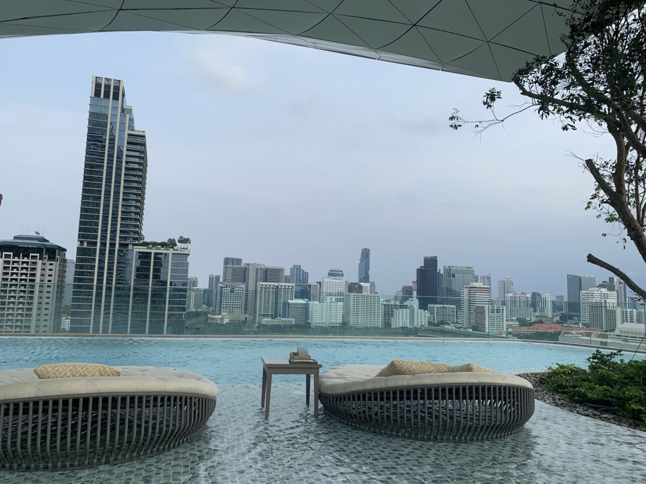 Waldorf Astoria hotel Bangkok Pool