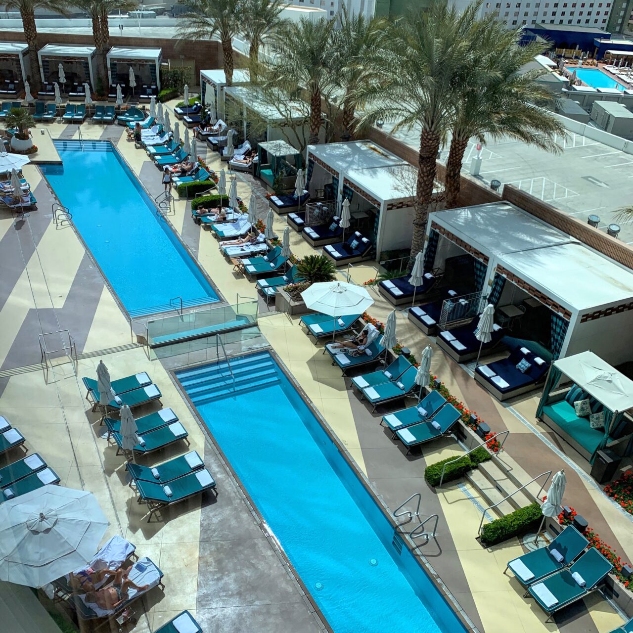 Waldorf Astoria hotel Las Vegas Pool