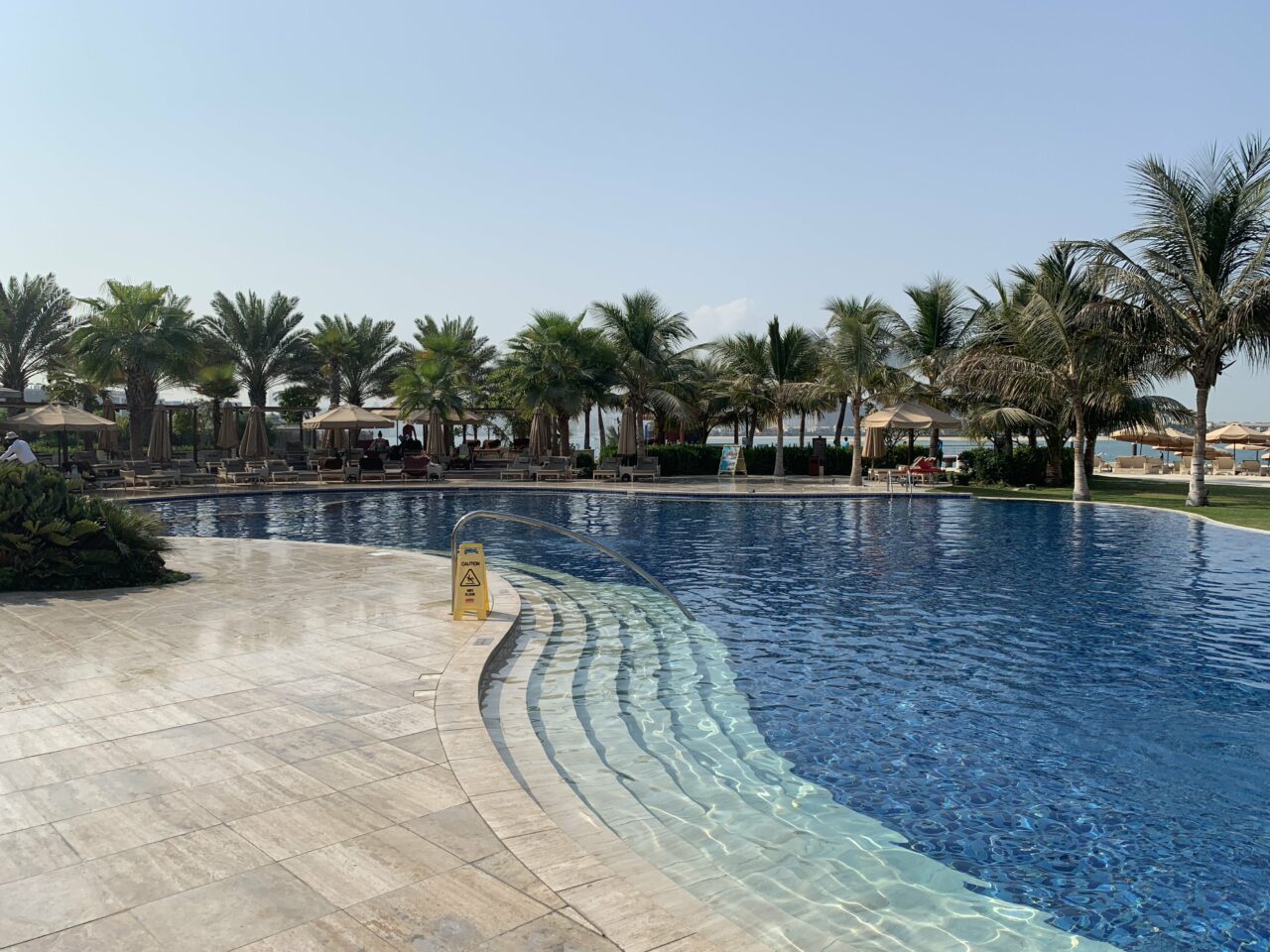 Waldorf Astoria The Palm Dubai Main Pool 