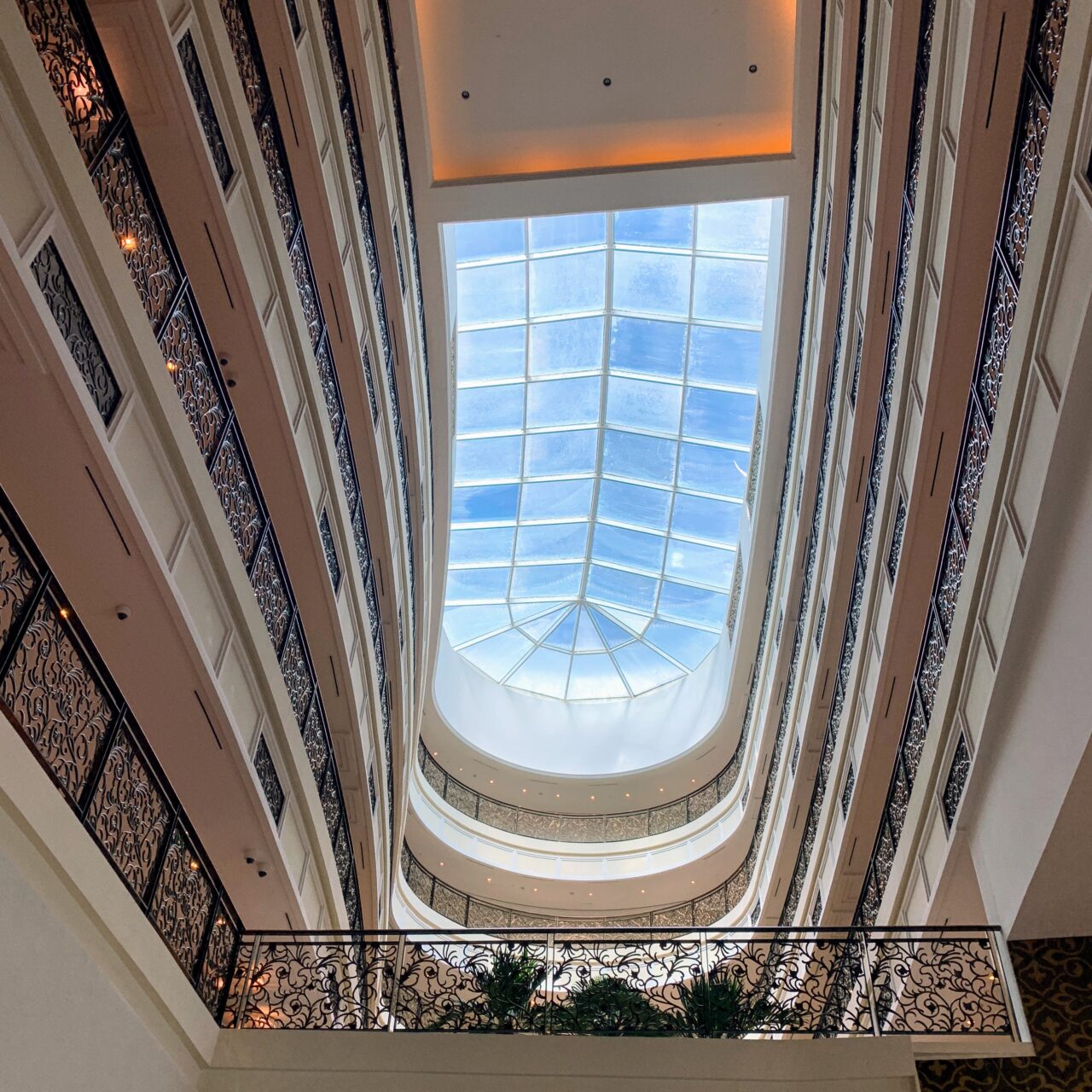Waldorf Astoria The Palm Dubai room above 