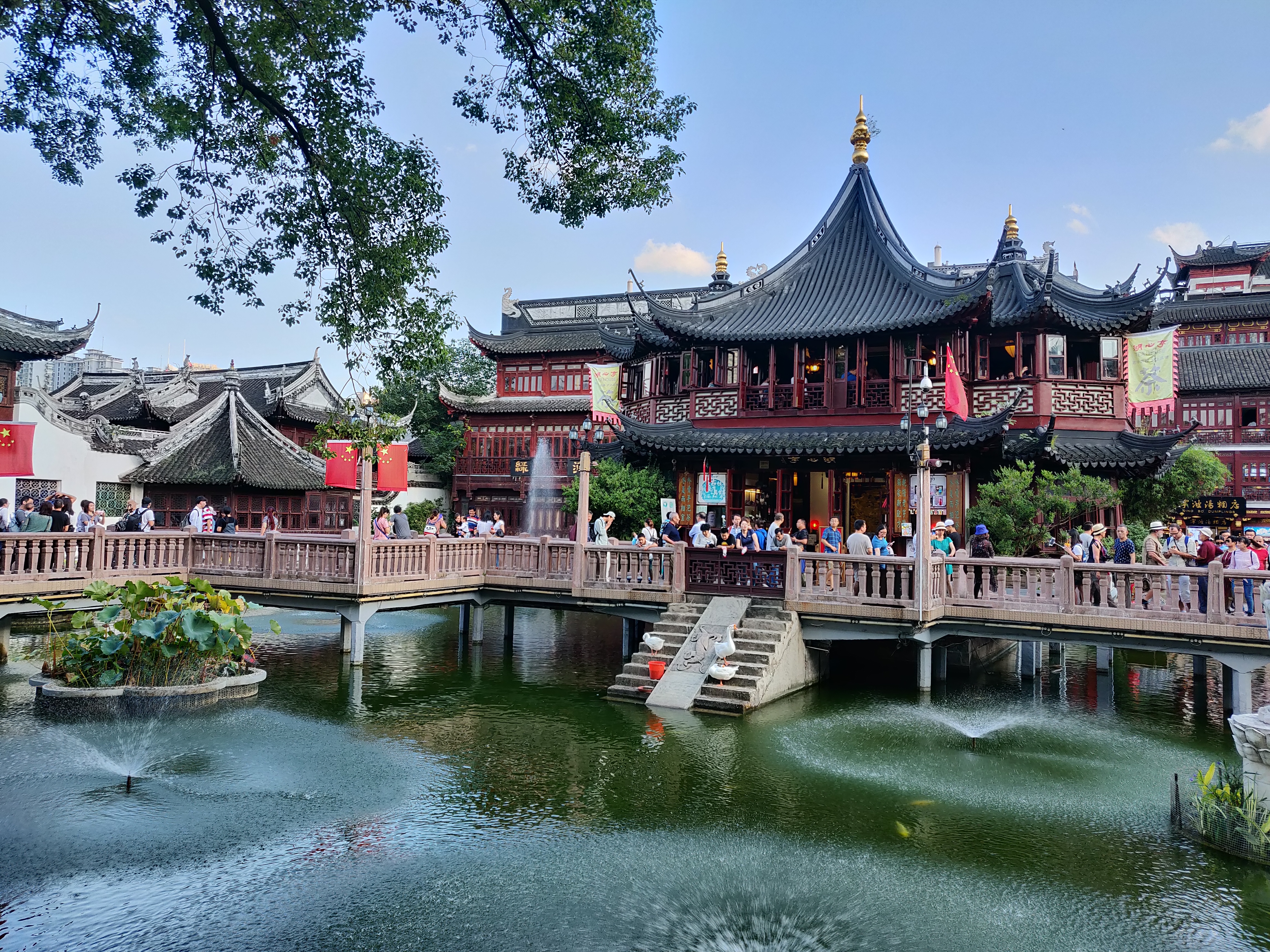 Shopping are around Yu Gardens