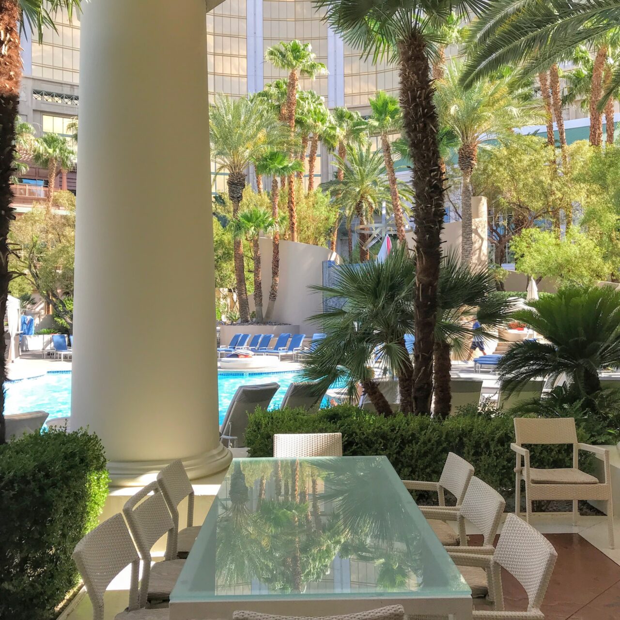 Four Seasons hotel Las Vegas Veranda