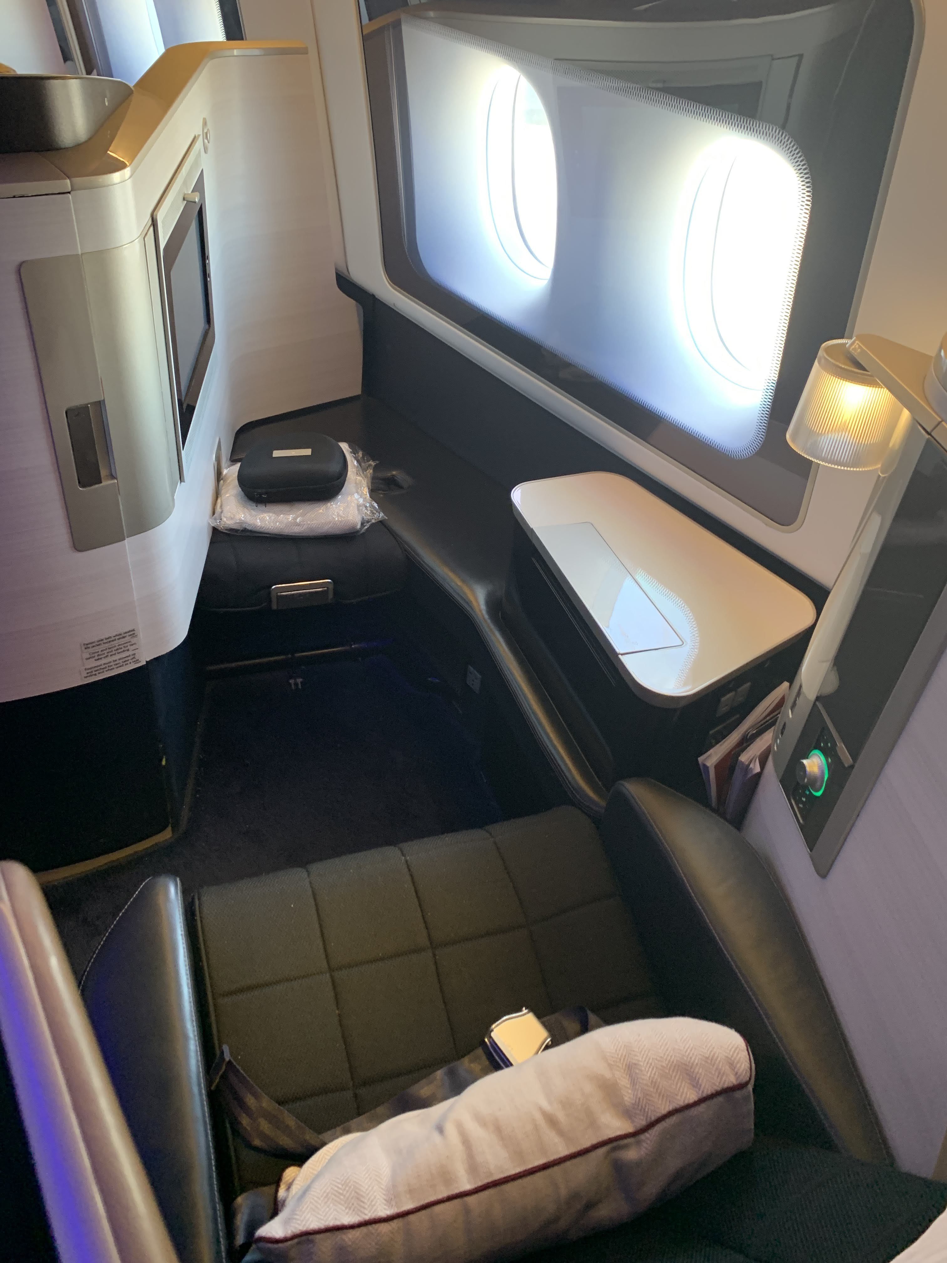 British Airways B777-300 First Seat 