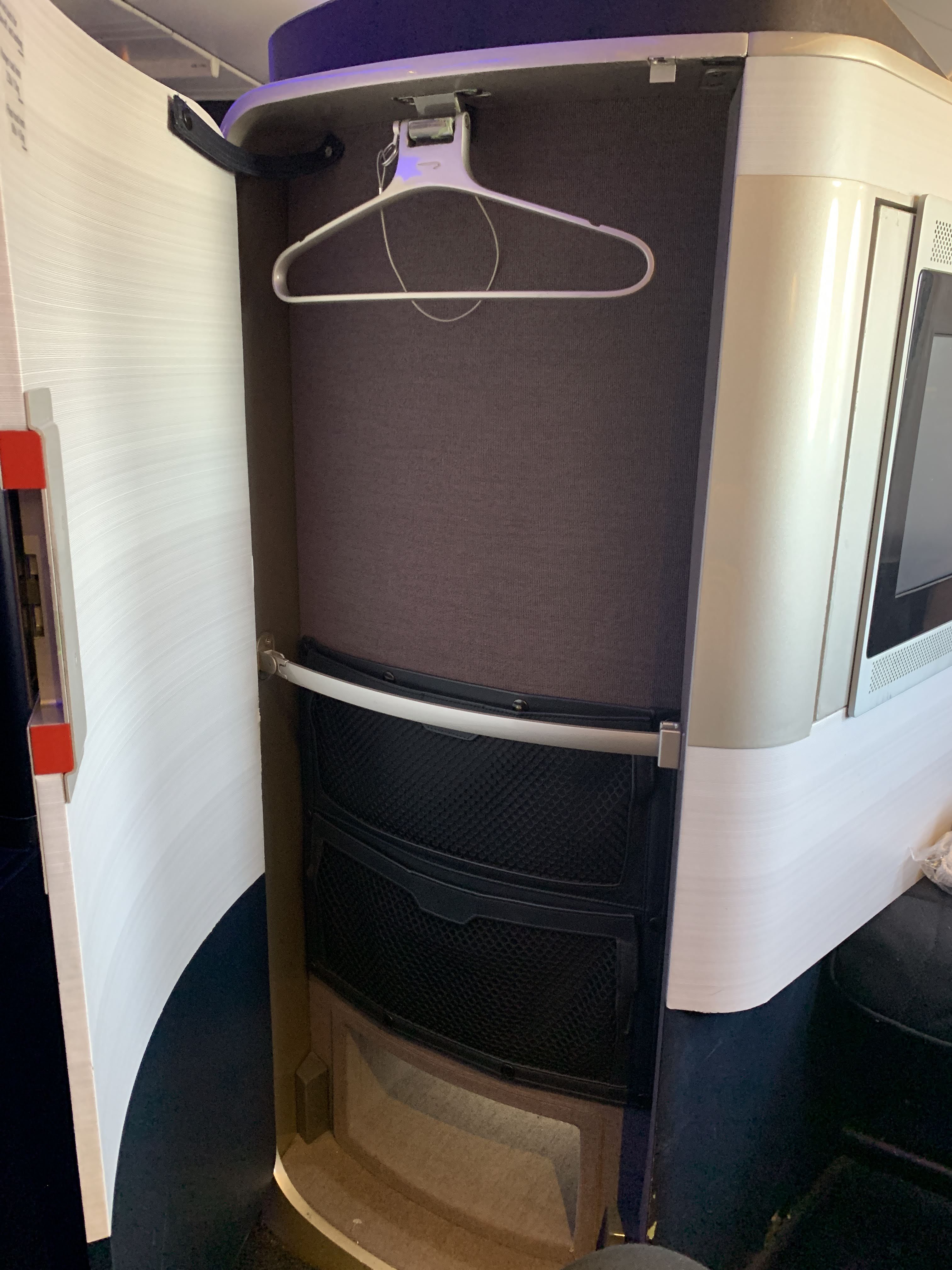 British Airways B777-300 First Seat wardrobe 